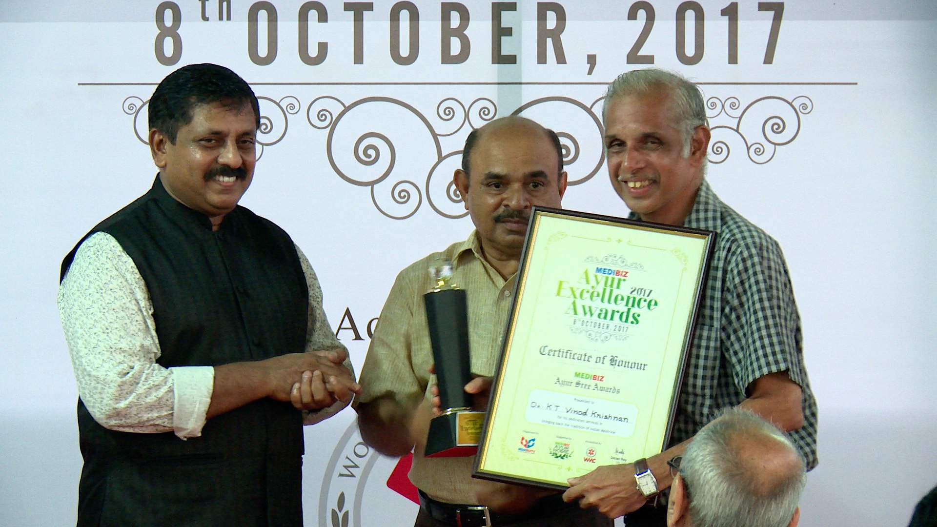  Medibiz Ayur Excellence Award - Ayur Sree-Dr. Rajiv Shenoy