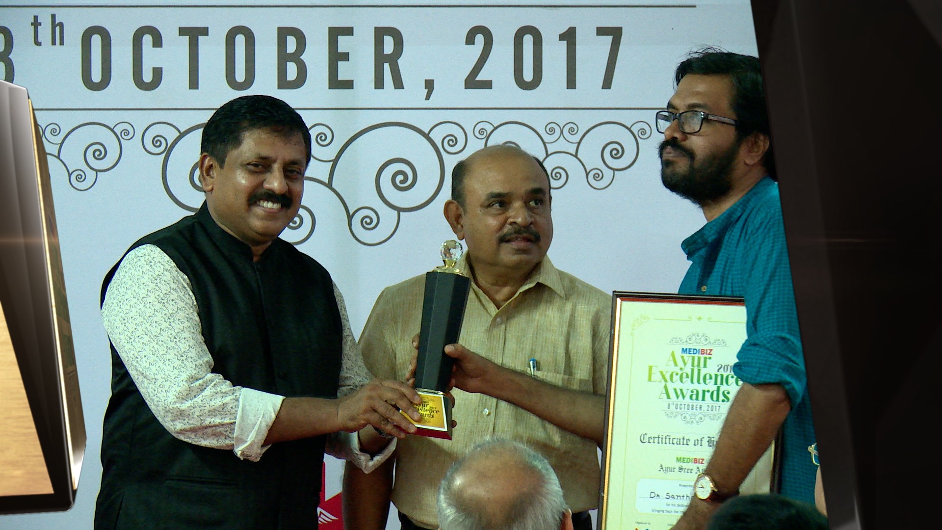 Medibiz Ayur Excellence Award - Ayur Sree - Dr. Santhosh